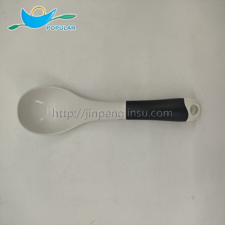 Set of 5 silicone kitchen utensils