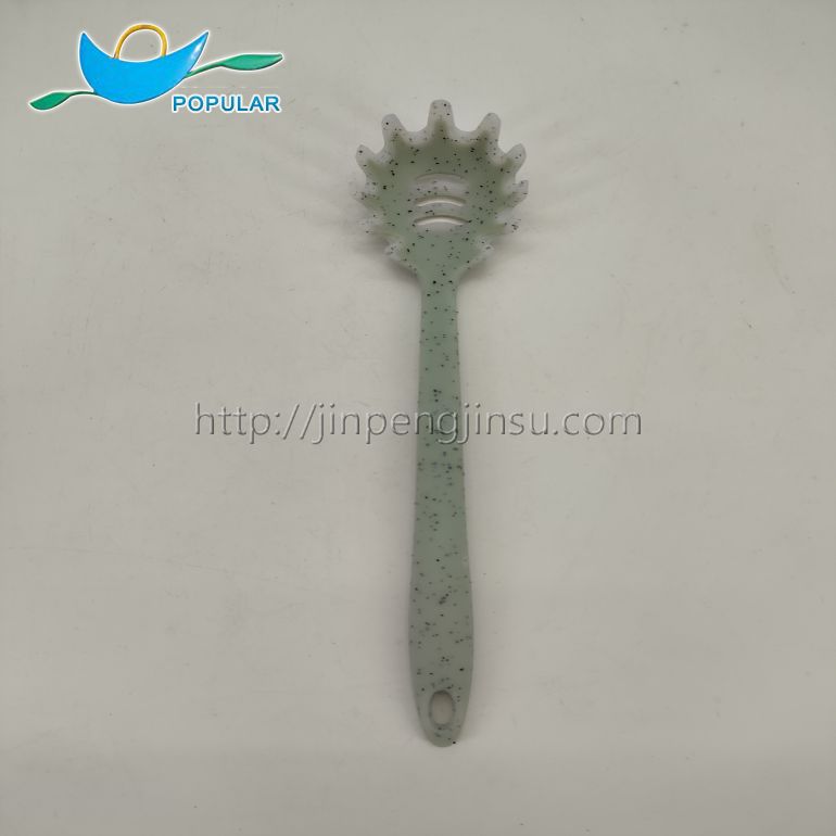 Set of 6 silicone kitchen utensils