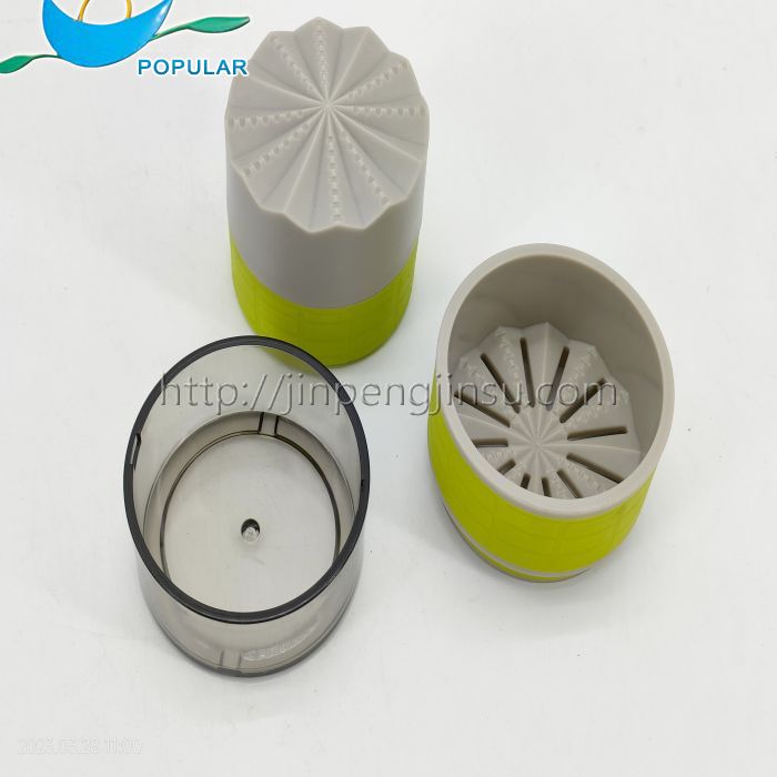 Garlic grinder