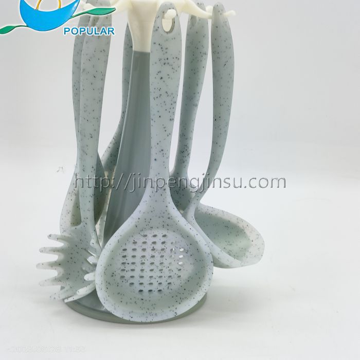 Set of 6 silicone kitchen utensils