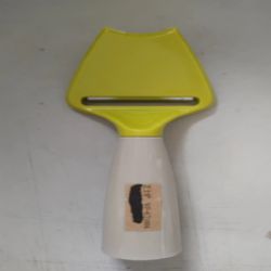 Cheese spatula