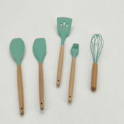 set of 5 wood handle silicone kitchen utensils 
